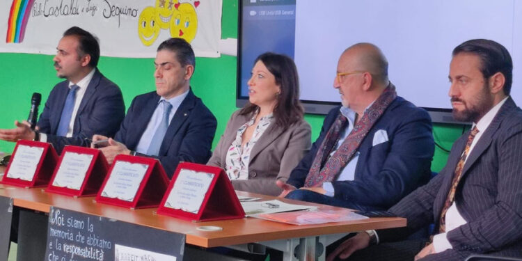 Associazione Nuovi Orizzonti: consegnate borse di studio