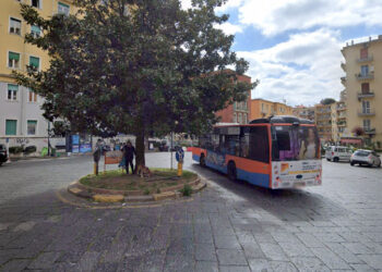 FdI Napoli: «Cittadini preoccupati per la voragine di piazza Leonardo»