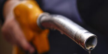 Il Wti scivola sotto i 90 dollari con la lente sull’accordo Usa-Iran