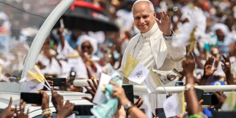 Il Papa: ‘l’umanità ha fame di pace, servono gesti di perdono’