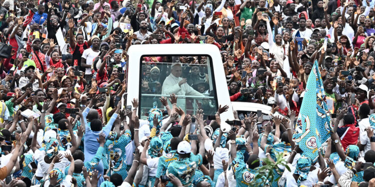 Il Papa ai giovani del Camerun, rifiutate soprusi e violenze