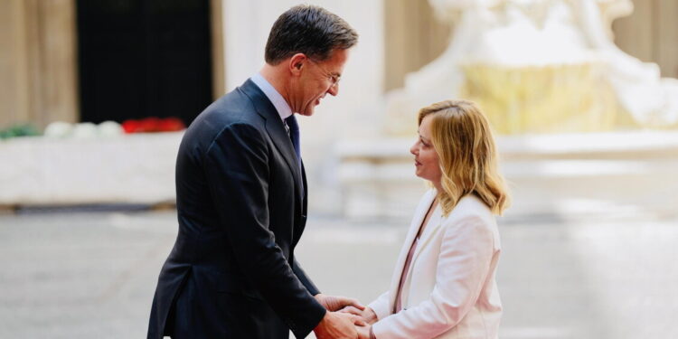 Opposizioni all’attacco sulle parole di Rutte, ‘Meloni chiarisca subito in Aula’