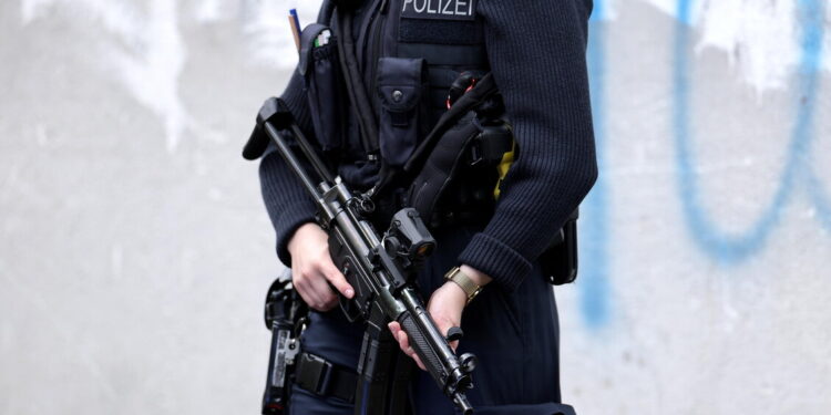 Media, gli spari e le vittime in Germania in un centro giovanile