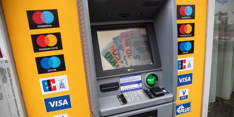 Uif, focus su utilizzo Atm non bancari per riciclaggio contante