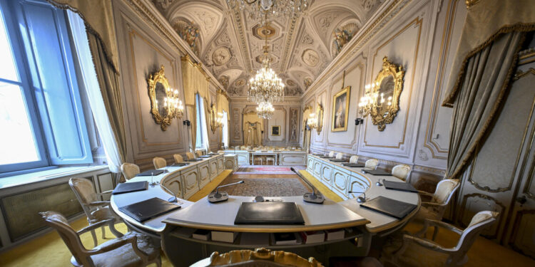 Il fine vita torna alla Consulta, udienza con malati pro e contro