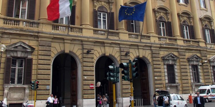 Aste dei titoli di Stato, 19,25 miliardi raccolti tra il 24 e il 26 giugno: i rendimenti