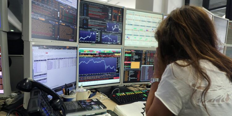 Spread Btp-Bund a 73 punti base, oggi l’asta dei Btp short e dei Btp€i: i rendimenti