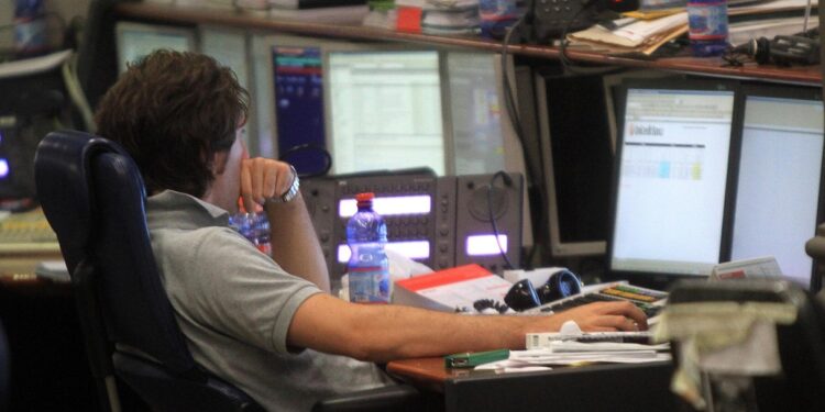 Spread Btp-Bund a 75 punti base, raccolti 6 miliardi di euro dall’asta dei Bot