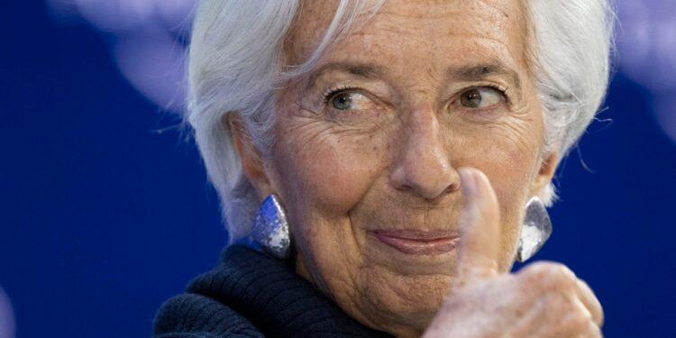 BCE: Lagarde a Sintra delinea nuova strategia su tassi e inflazione