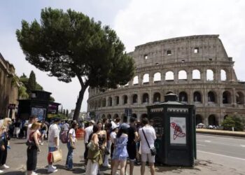 Dal Grand Tour al turismo di massa, l’Istat fotografa l’Italia che cambia