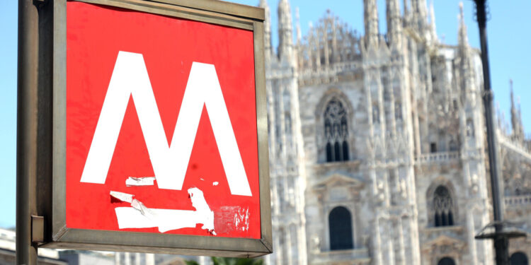 Il gip convalida l’arresto per l’aggressore della ragazza sfregiata a Milano