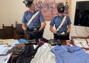 Si fingevano preti o carabinieri per truffare imprenditori, misure cautelari