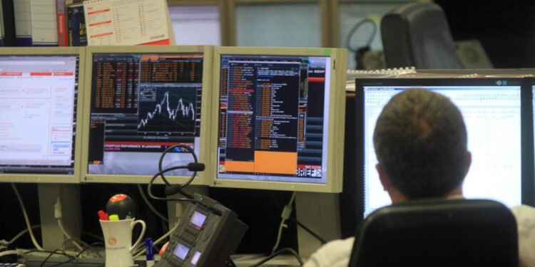 Lo spread tra Btp e Bund continua a correre a 85 punti base, rendimenti record al 4,04%