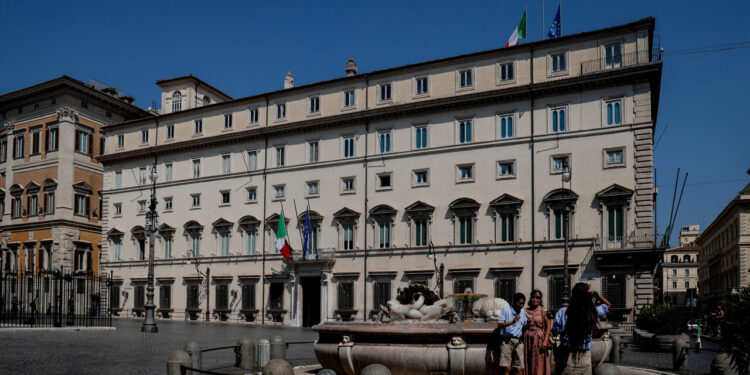 Fonti Chigi, sul riconoscimento facciale l’Italia rispetta le norme Ue