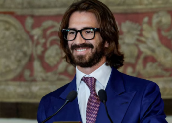 Delfin: Del Vecchio Jr diserta assemblea, prossime settimane decisive per confronto