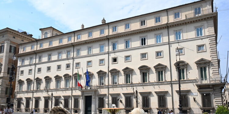 I leader di maggioranza a Palazzo Chigi per il vertice con Meloni