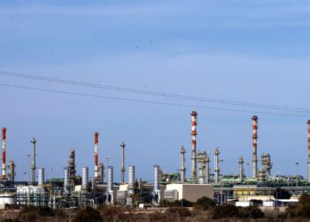 Libia, manifestanti assaltano l’hub del gas di Mellitah