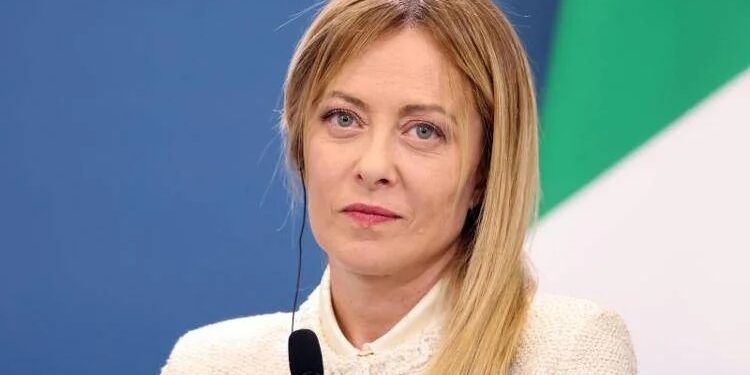 Nato, Meloni prepara il summit di Ankara. Riflettori sull’incognita Trump