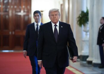 Borsa, mercati attenti a fondamentali in attesa dei verbali della Fed