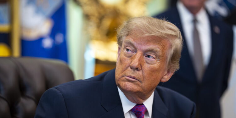 Trump, risponderemo all’attacco dell’Iran, li colpiremo duramente
