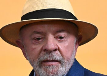 Elezioni in Brasile, i sondaggi confermano il rallentamento di Lula