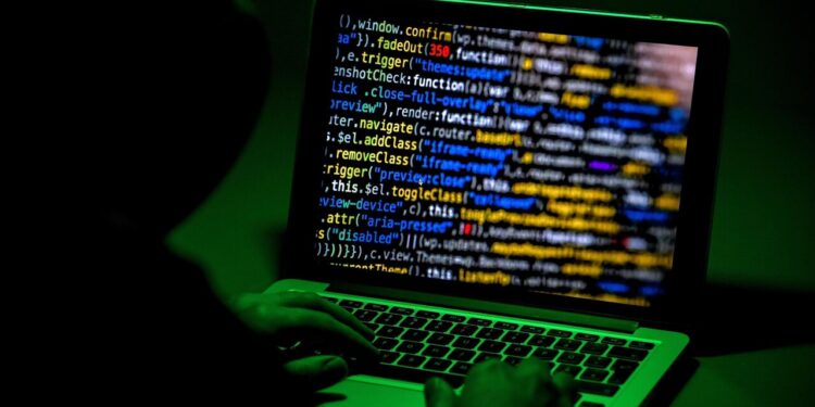 Abi, protezione utenti priorità settore, seguire regole per operare online