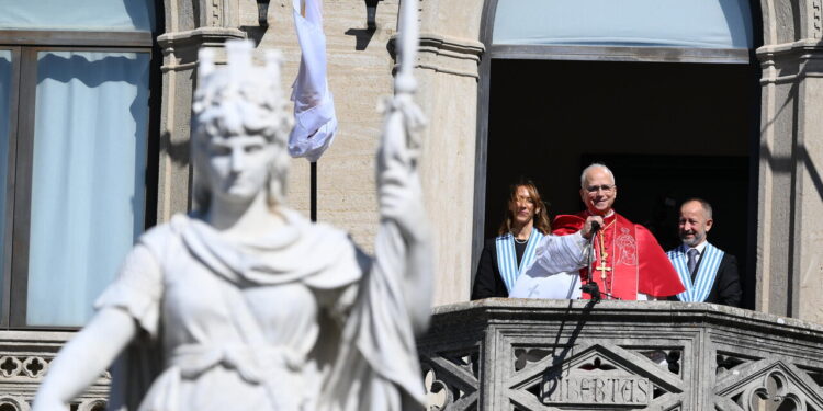 Il Papa, mondo ferito, aumenta la chiusura e la paura dell’altro