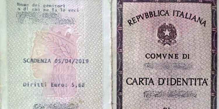 Da oggi la carta d’identità cartacea non è più valida per l’espatrio