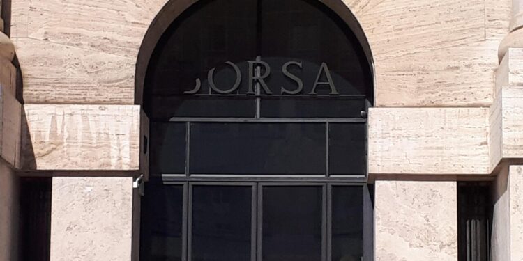 Borsa: Milano chiude in calo (-0,2%), realizzi su Prysmian ed Stm