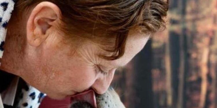 ‘Avverte’ proprietaria di un tumore, Premio Fedeltà del cane a Joy