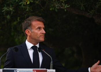Macron, ‘orrore per raid russi in Ucraina, manderemo nuovi missili intercettori’