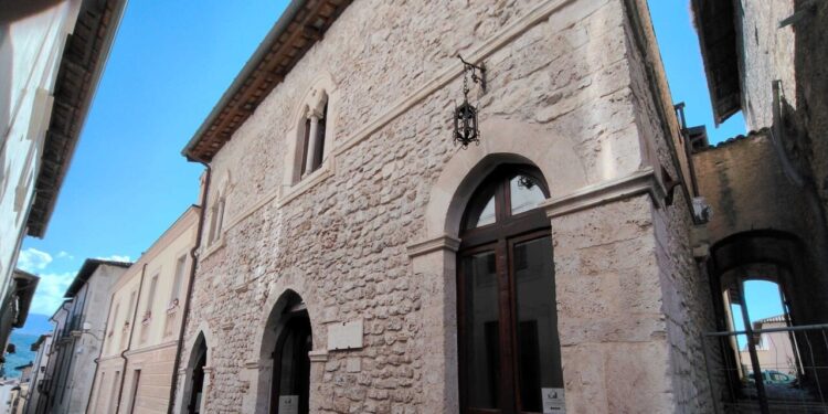 La storia di Buccio di Ranallo diventa un’esperienza immersiva all’Aquila
