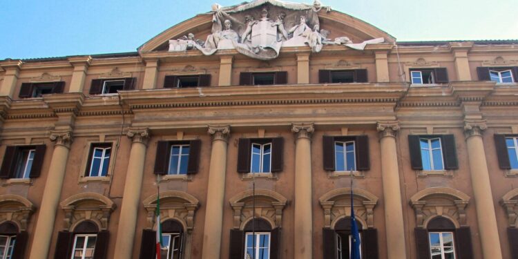 Lo spread tra Btp e Bund tedeschi chiude in rialzo sopra i 78 punti