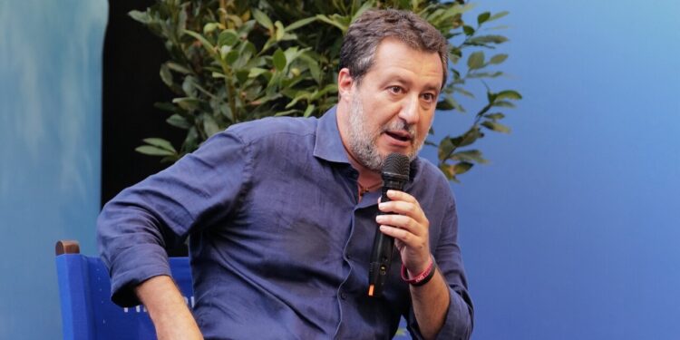 Salvini, penso proroga accise per alcuni giorni, fino a settembre