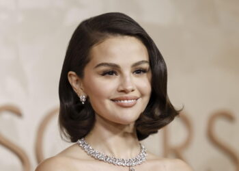 Selena Gomez citata per frode da alcuni investitori nella sua startup Wondermind