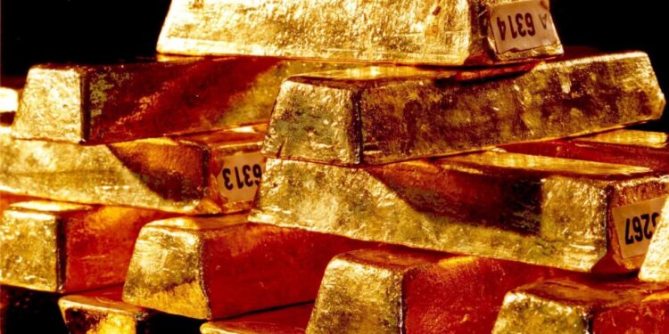 L’oro sale ancora, il prezzo spot vola a 4.600 dollari