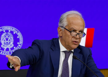 Piantedosi all’ANSA: ‘Sui dublinanti polemiche sterili, solo 3 in Italia’