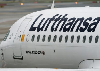 Lufthansa, primo volo con l’internet super veloce di Starlink