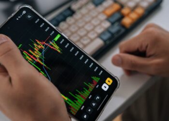 Spread Btp Bund a 82 punti: Italia più solida della Francia, la Spagna resta la migliore