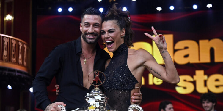 Ballando con le Stelle, in pista anche Giovanni Pernice e Leonardo Lini