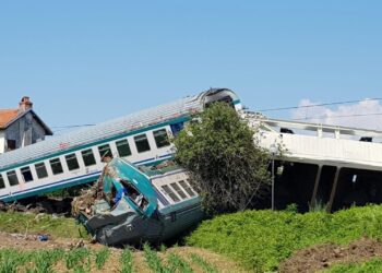 Treno contro tir nel Torinese, Cassazione annulla con rinvio due condanne