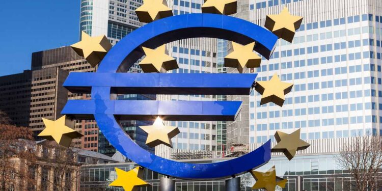BCE, Lagarde avverte l’Europa: il vecchio modello di crescita non tornerà più