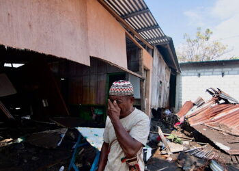 Sale a 38 morti il bilancio delle vittime nel sisma in Indonesia
