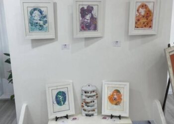 Da oggetti comuni a ‘simbolo di vuoto e libertà’, quando i bottoni diventano arte