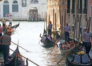 A Venezia lanciata la proposta per un referendum comunale sugli affitti brevi