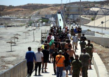 Migranti, -37% arrivi in Ue tra gennaio e luglio: sale la Spagna
