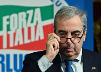 Gasparri: ‘Singolare lo sforzo di Ranucci di difendere Lavitola’