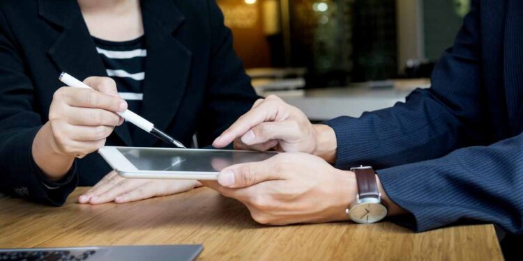 Conto corrente gratis con ISEE sotto 11.600 euro, Bankitalia alle banche: “Va proposto anche senza richiesta”