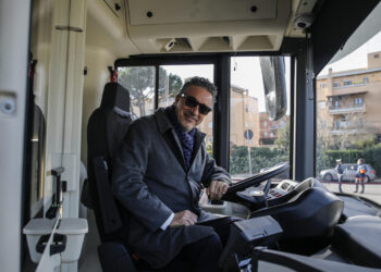 Brevetto per pagare in criptovalute biglietto di bus e sosta