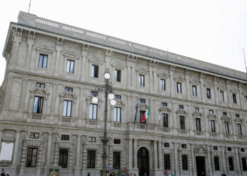 Sondaggio Scenari Politici su Milano, Majorino e Calabresi staccano Lupi